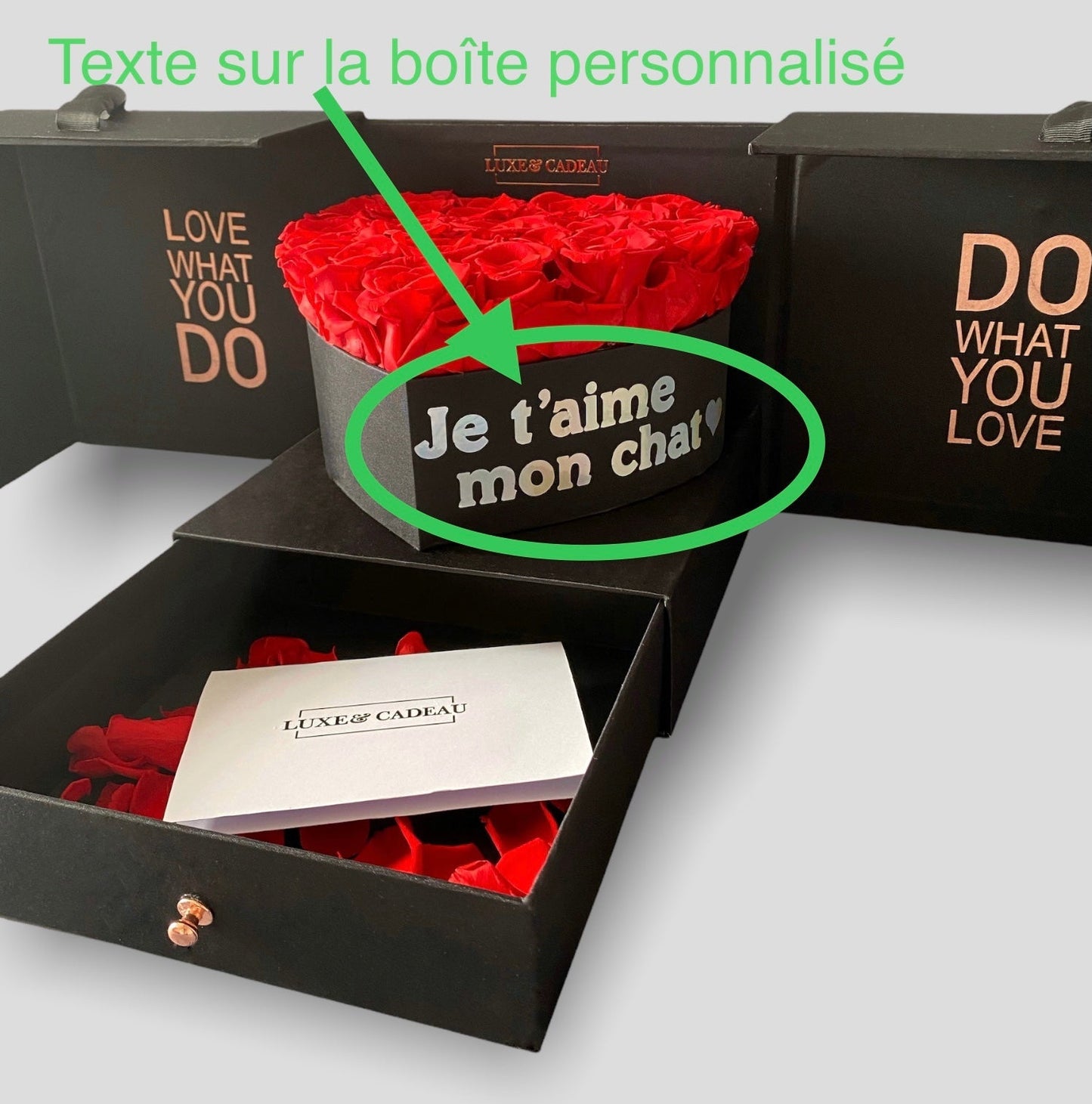 Roses éternelles personnalisée avec chocolat boîte surprise